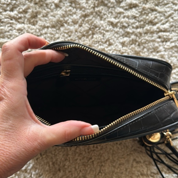 Michael Kors Animal Print Crossbody - Picture 6 of 10